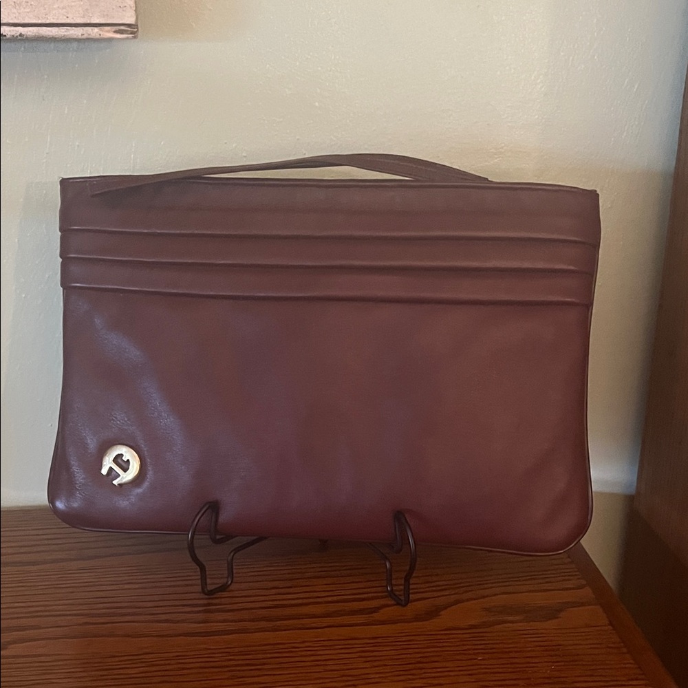 Authentic Vintage Etienne Aigner clutch.